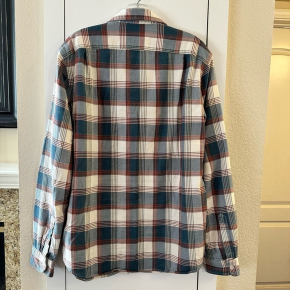Wallace & Barnes Plaid Button-Up Shirt Size Medium - Picture 3 of 5
